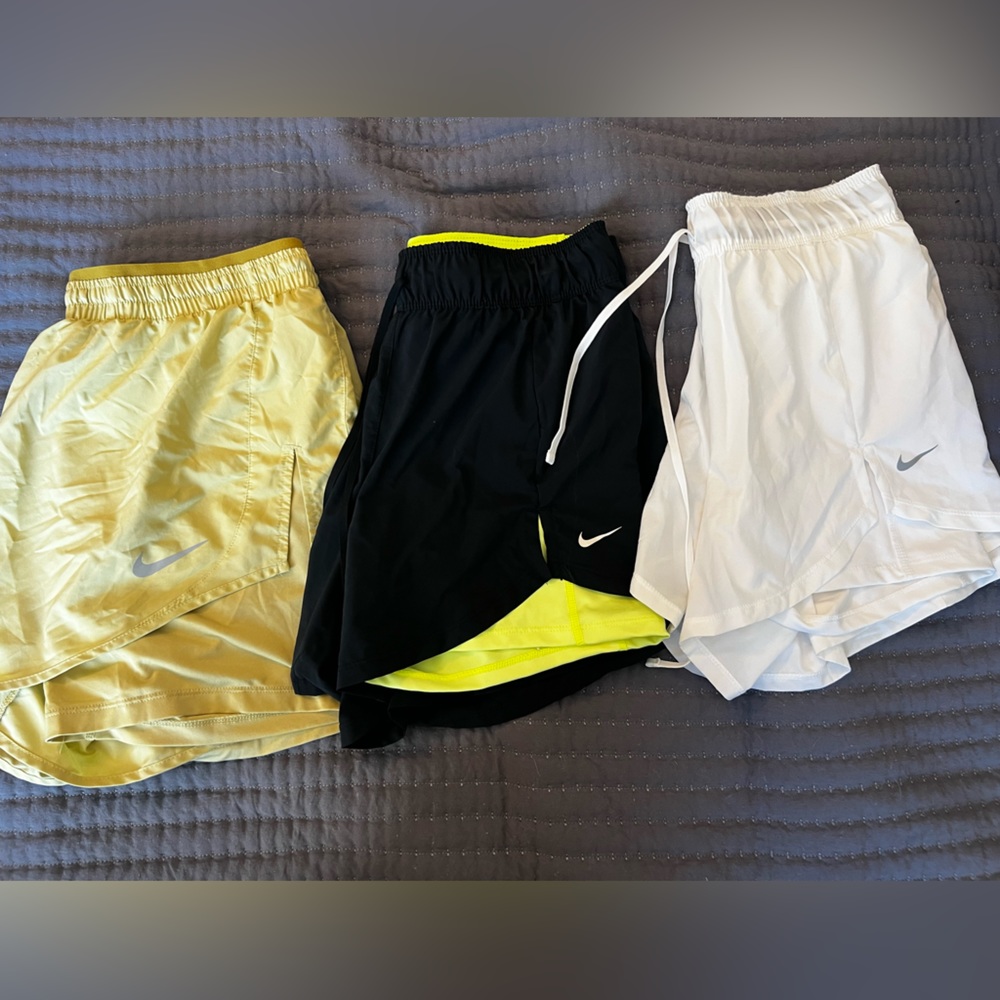 Nike DriFit 2-in-1 running short bundle